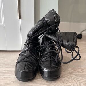 Tecnica Moon Boot Classic Black Snow Boots – Size EU 39 / US Women’s 6–7